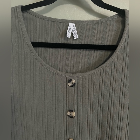 Army Green Ribbed top - Picture 2 of 4